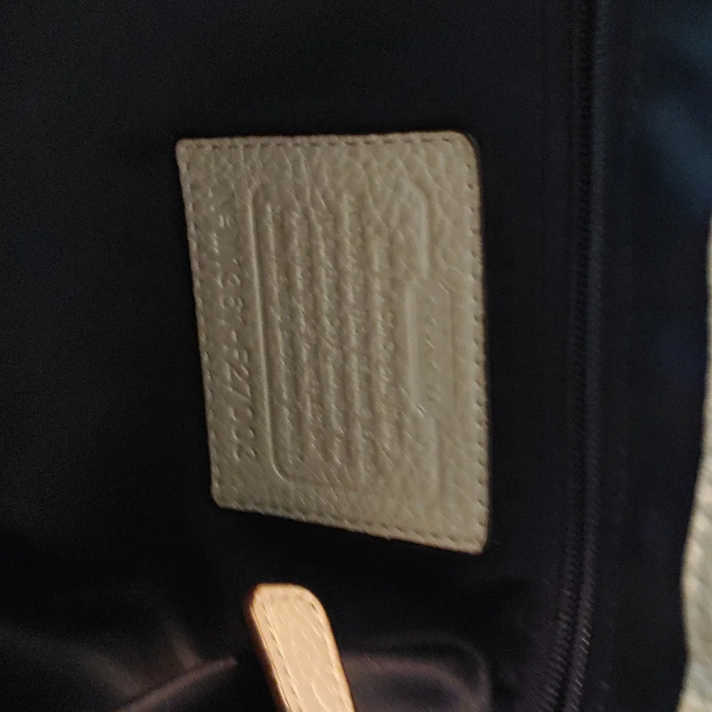 Coach purse - Picture 2 of 3
